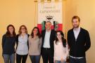 I cinque giovani e il vice sindaco Luca Menesini